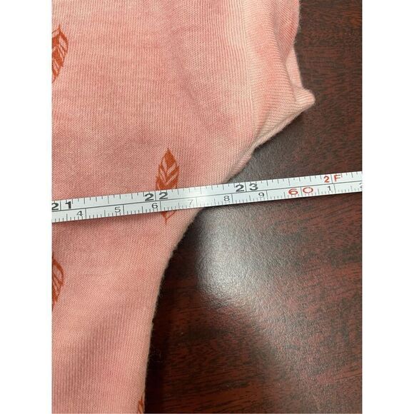 Dantelle Pink Feather V-Neck Blouse Size Large - Picture 7 of 7